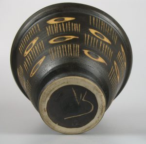 Jan van Stolk 1950's pot with lid mark