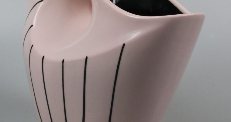 Wim Visser Sphinx vase New Look style