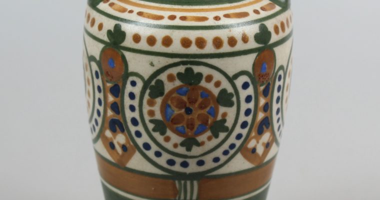 Arnhemsche Fayencefabriek vase