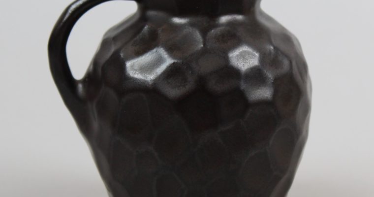 Katwijk Aardewerkfabriek small art deco vase