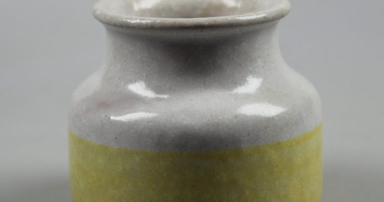 Baldelli ceramics for Bijenkorf art pottery vase