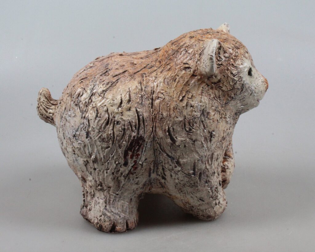 Eva Jorritsma-Thöne studio pottery bear cub