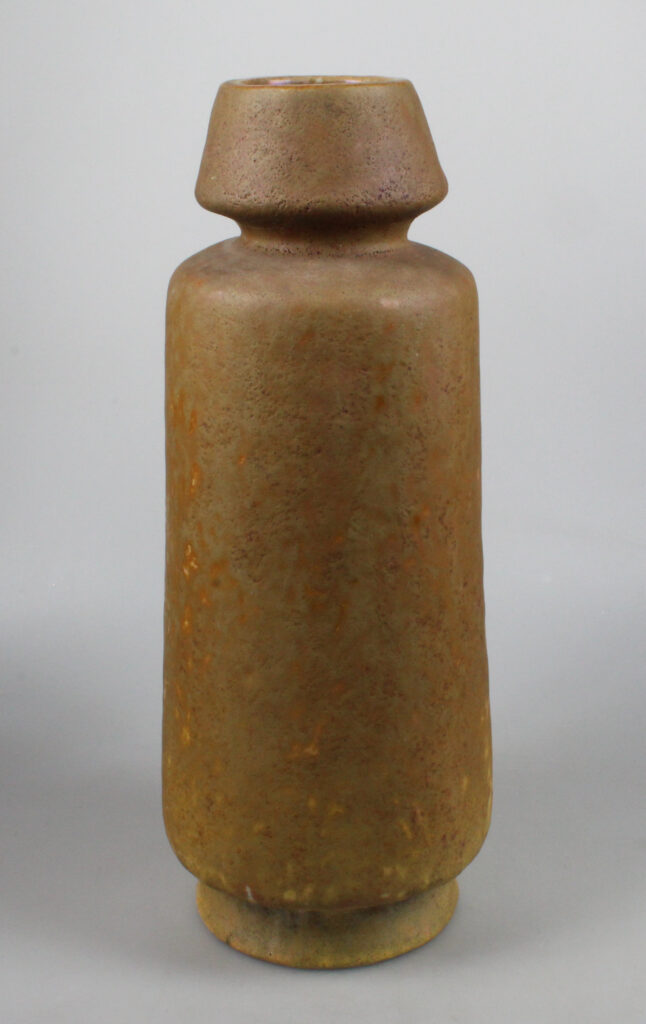 Olga Oderkerk large handformed studio pottery vase