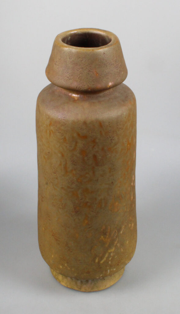 Olga Oderkerk large handformed studio pottery vase