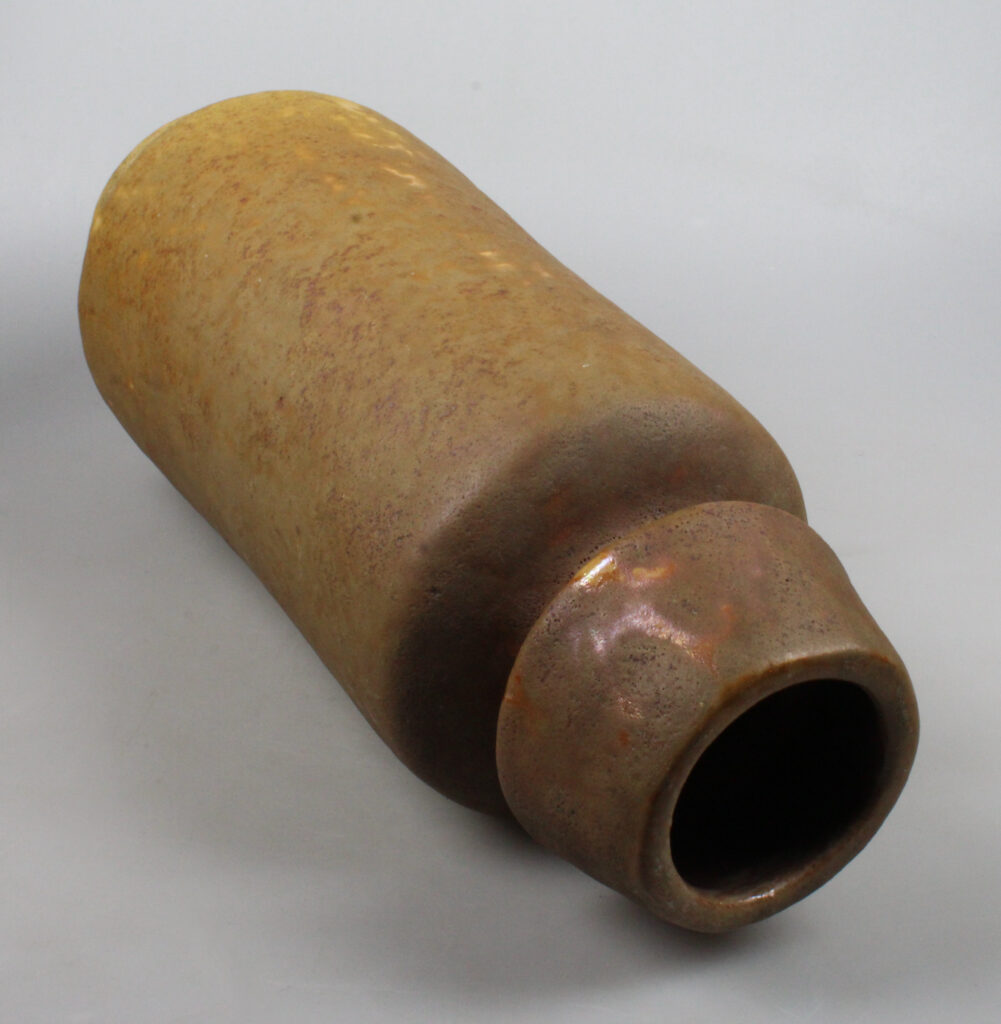 Olga Oderkerk large handformed studio pottery vase