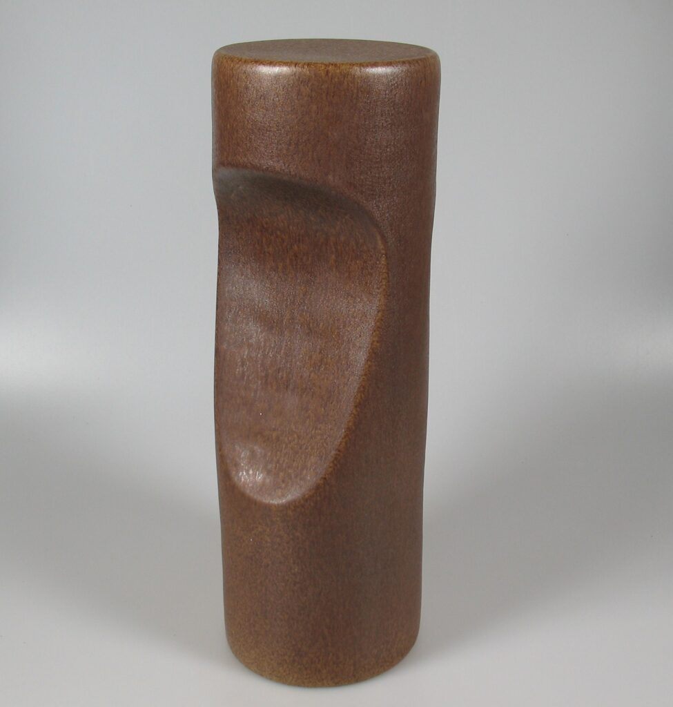 Henny Radijs studio pottery pillar form 1971