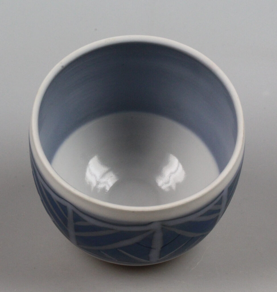 Heide van Veen porcelain bowl