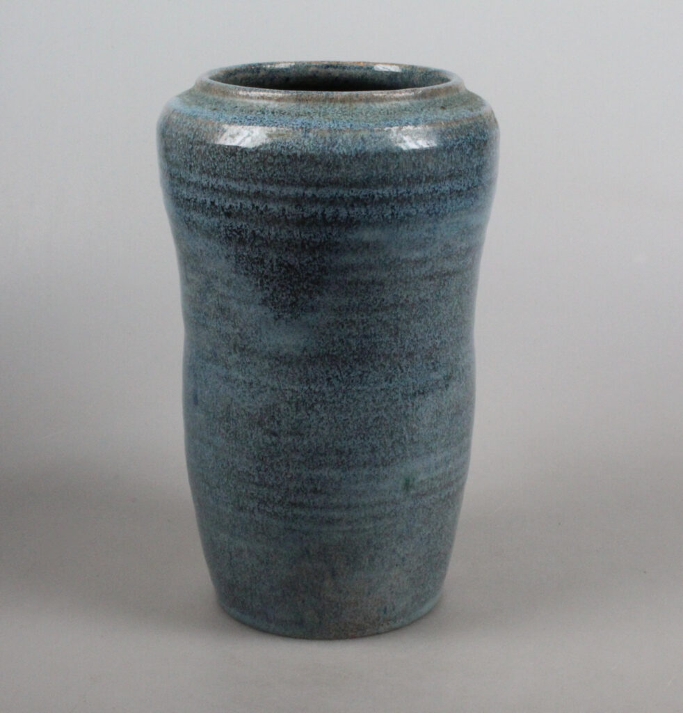 Lucie Q. Bakker unique studio pottery vase 1940