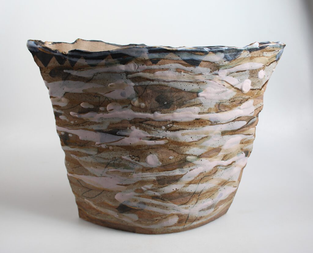 Evelyn van Baarda (1953) vase