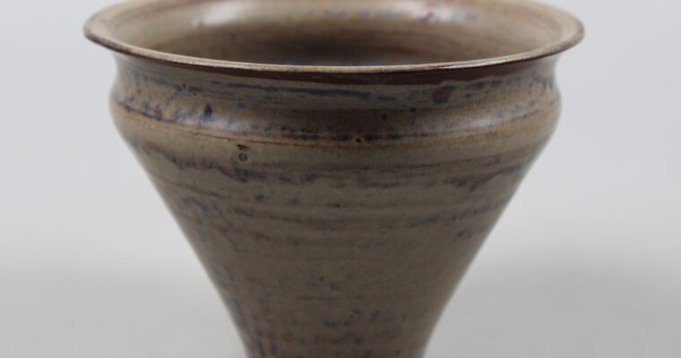 Adriek Westenenk (1933-2021) vase