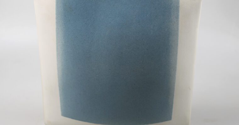 Gerard Blaauw porcelain vase 1983